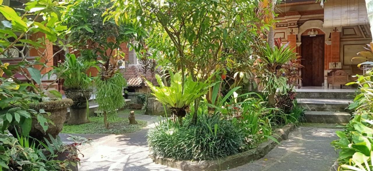 Family Guest House Ubud Eksteriør bilde